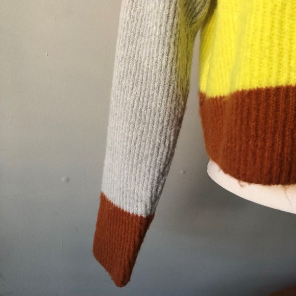 🤎 3/$25Garage Striped Color Block Cropped Knitted Sweater Size XS - Picture 5 of 12